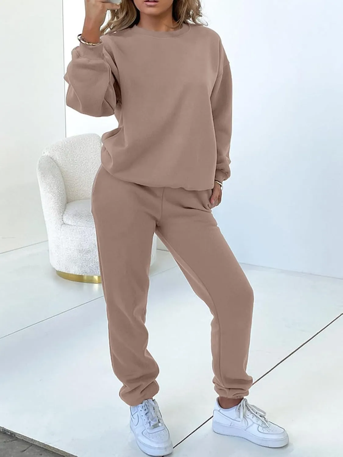 Alunzoem Jogger Sets for Women 2 Piece Sweatsuit Outfits Long Sleeve Pullover Sweatshirt Pants Set Tracksuit