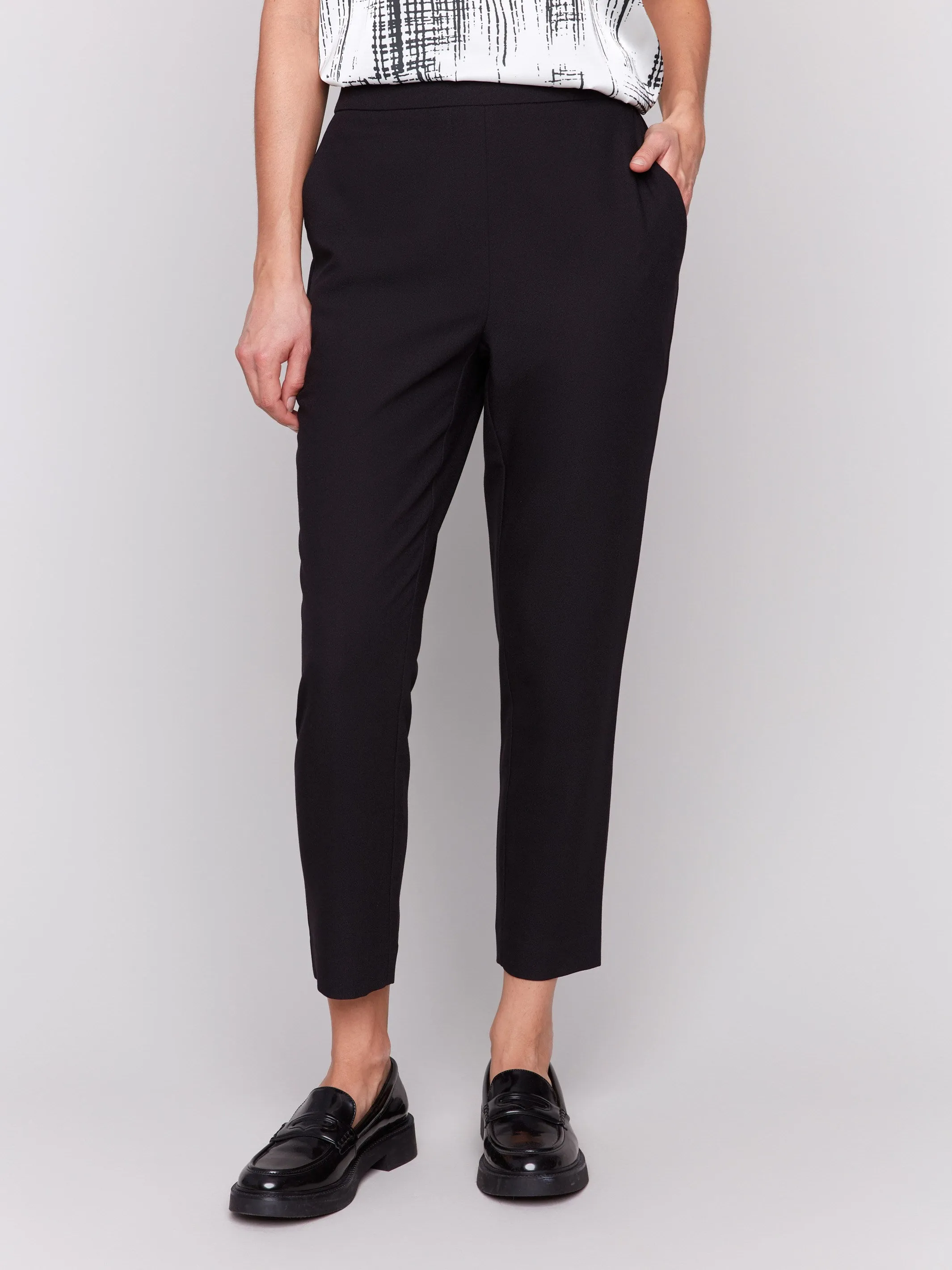 Crepe Pull-On Cropped Pants - Black