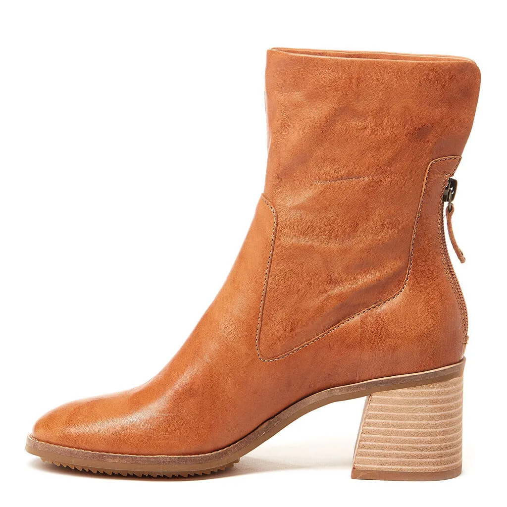 Island Fox Wide Width Booties