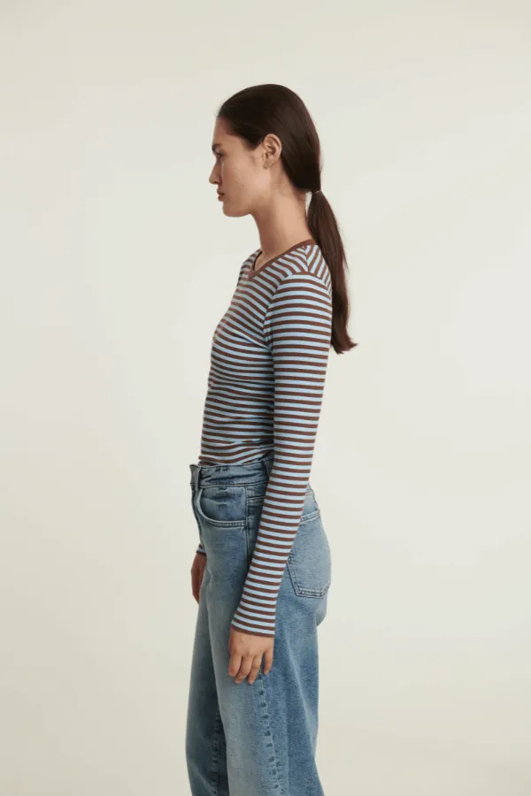Ludmilla LS Tee - Carafe / dutch canal