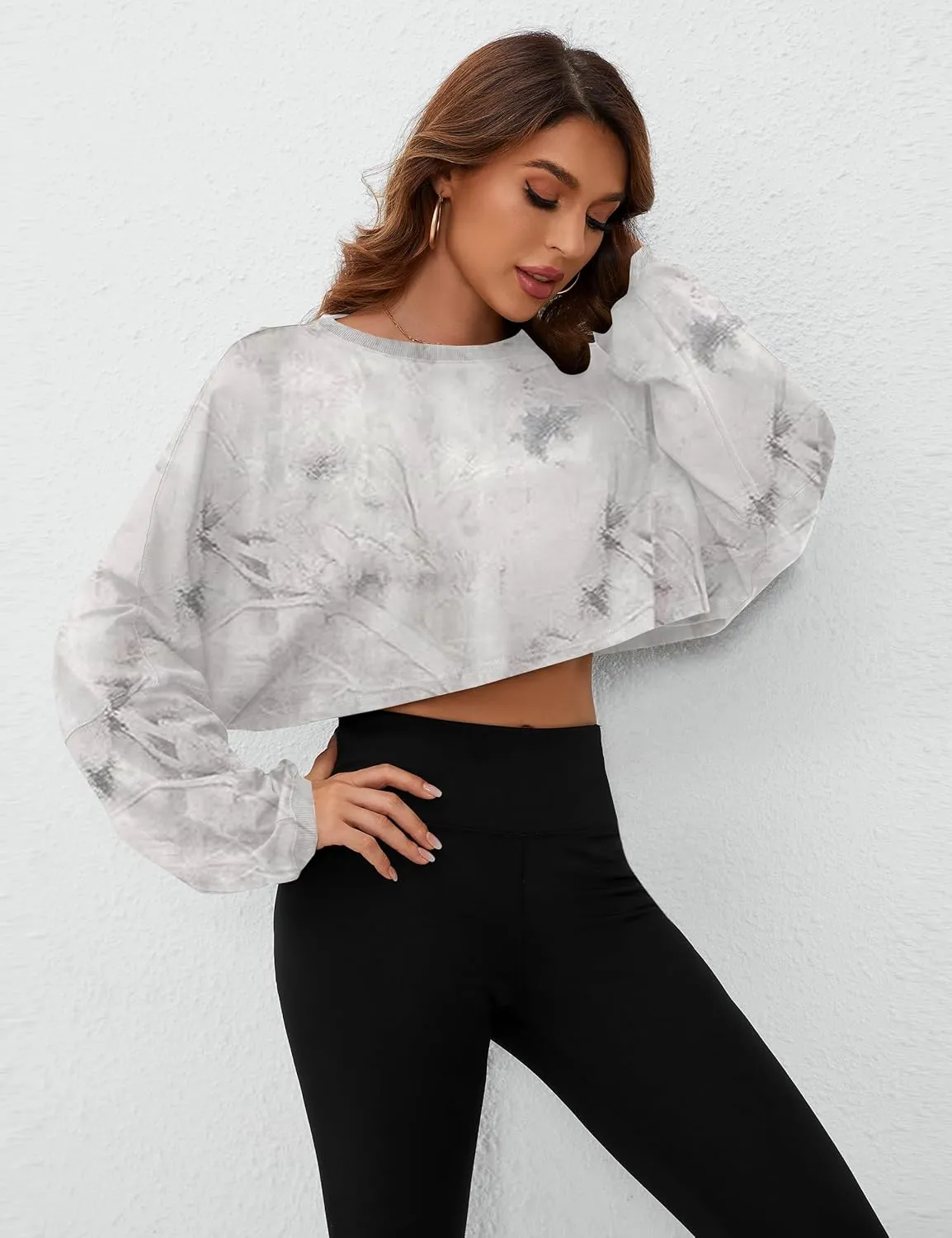 Women Camo Long Sleeve Crewneck Crop Top Tee Shirt Sweatshirt Casual Maple Leaf Print Loose Cropped Pullover Tshirt